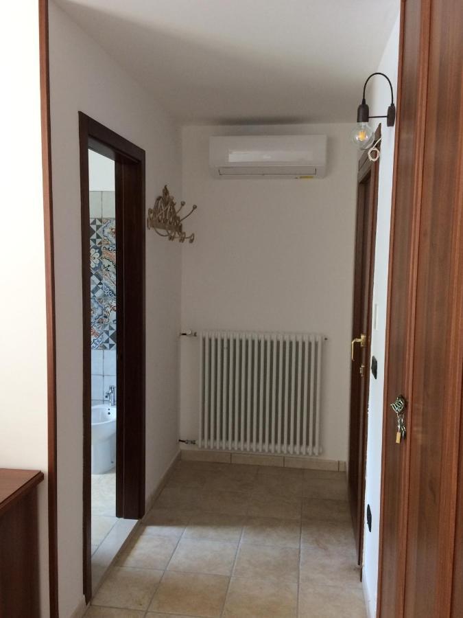 Gianpaolo Ospitale Bed and Breakfast Scorrano  Εξωτερικό φωτογραφία
